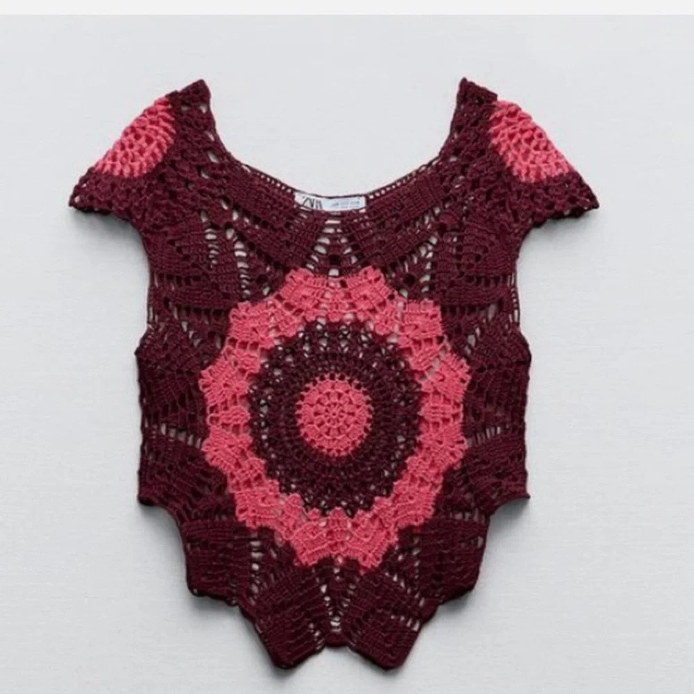 Zara Crochet Top - Picture 2 of 9